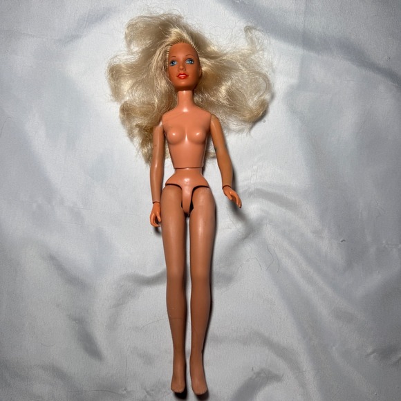 Kenner Other - Vintage 1978 Kenner Darci Fashion Doll Blonde Blue Eyes 12 Inch Hong Kong Made